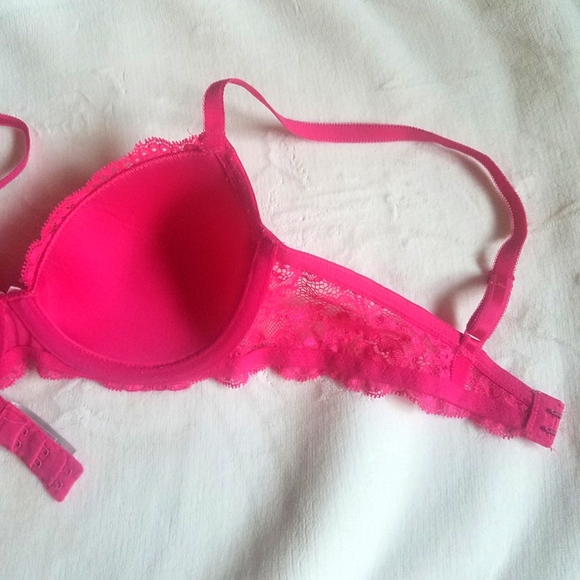 Victoria's Secret demi bra - Picture 3 of 6